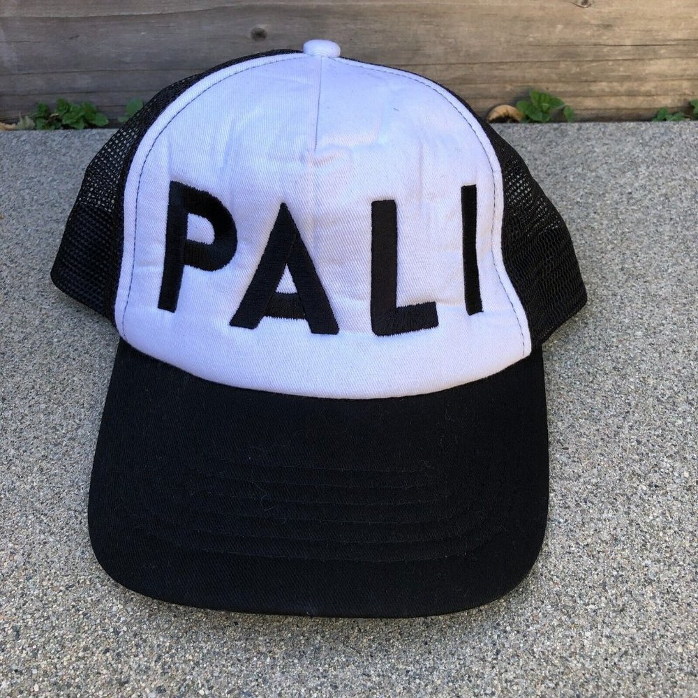 MEGA CAP PALI Logo Trucker Hat Men's White Black Snapback Cap​​​​​